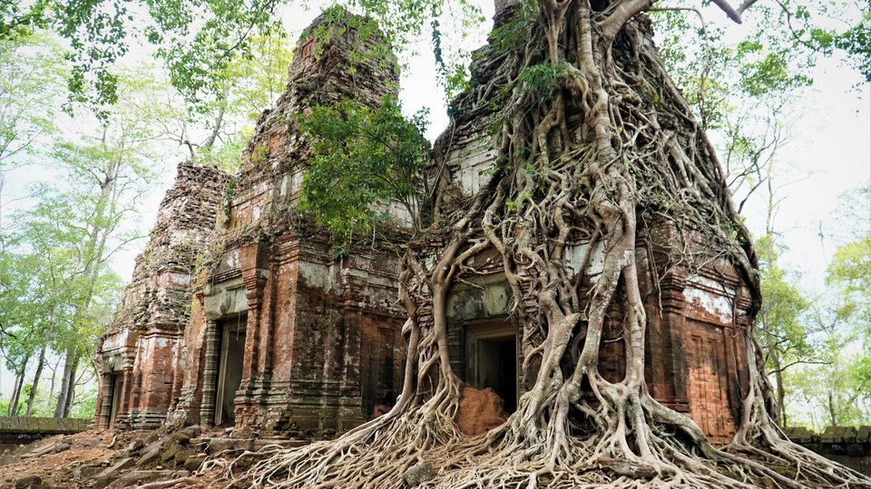 3-Day Koh Ker Temple & Angkor Tour Package